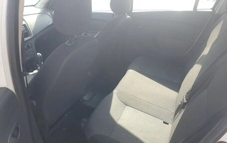 Renault Logan II, 2015 год, 520 000 рублей, 10 фотография