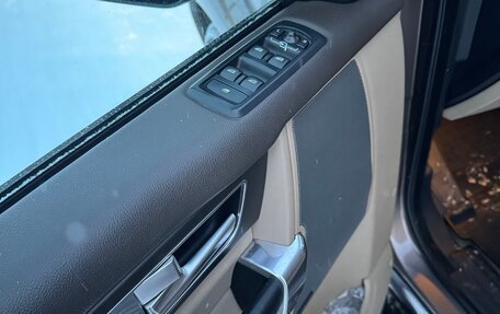 Land Rover Discovery IV, 2015 год, 2 500 000 рублей, 14 фотография