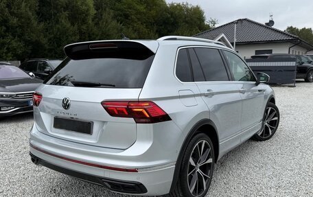 Volkswagen Tiguan II, 2022 год, 2 500 000 рублей, 11 фотография