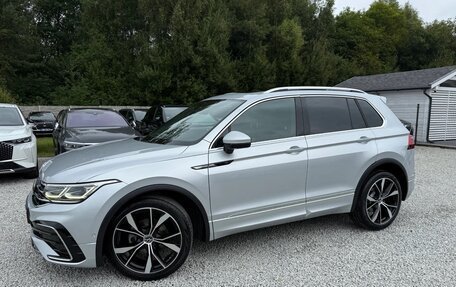 Volkswagen Tiguan II, 2022 год, 2 500 000 рублей, 21 фотография