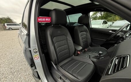 Volkswagen Tiguan II, 2022 год, 2 500 000 рублей, 34 фотография