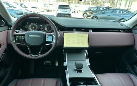 Land Rover Range Rover Evoque II, 2025 год, 6 500 000 рублей, 10 фотография