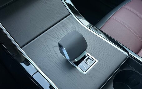 Land Rover Range Rover Evoque II, 2025 год, 6 500 000 рублей, 16 фотография