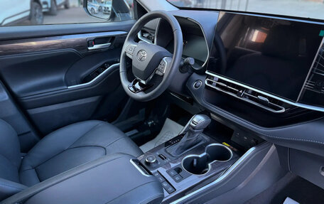 Toyota Highlander, 2025 год, 5 600 000 рублей, 11 фотография