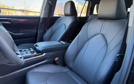 Toyota Highlander, 2025 год, 5 600 000 рублей, 19 фотография