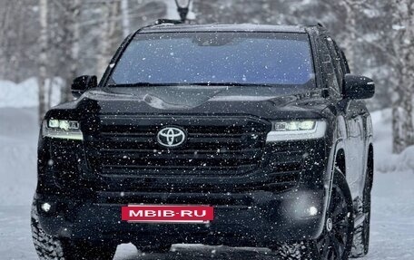 Toyota Land Cruiser, 2021 год, 10 999 999 рублей, 14 фотография