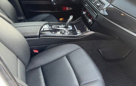 BMW 5 серия, 2016 год, 1 950 000 рублей, 6 фотография