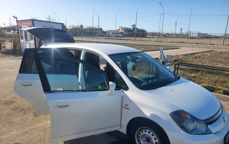 Honda Stream I рестайлинг, 2004 год, 530 000 рублей, 3 фотография