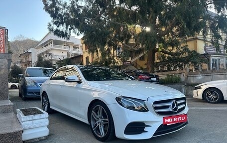 Mercedes-Benz E-Класс, 2016 год, 2 900 000 рублей, 3 фотография