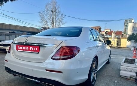 Mercedes-Benz E-Класс, 2016 год, 2 900 000 рублей, 5 фотография