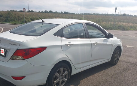 Hyundai Solaris II рестайлинг, 2012 год, 600 000 рублей, 3 фотография