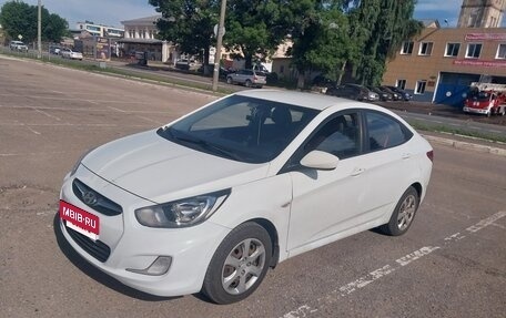 Hyundai Solaris II рестайлинг, 2012 год, 600 000 рублей, 7 фотография