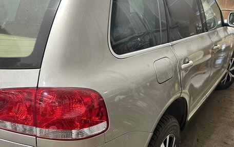 Volkswagen Touareg III, 2003 год, 849 999 рублей, 4 фотография