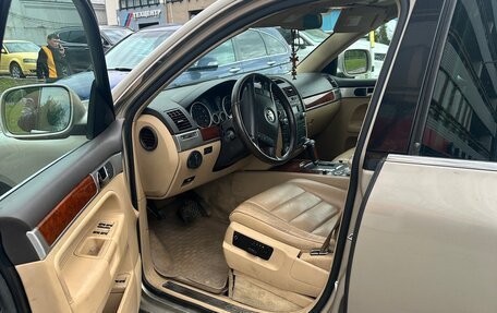 Volkswagen Touareg III, 2003 год, 849 999 рублей, 8 фотография