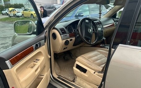 Volkswagen Touareg III, 2003 год, 849 999 рублей, 6 фотография