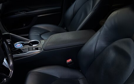 Toyota Camry, 2018 год, 2 700 000 рублей, 11 фотография