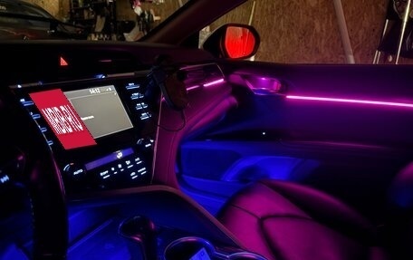 Toyota Camry, 2018 год, 2 700 000 рублей, 7 фотография