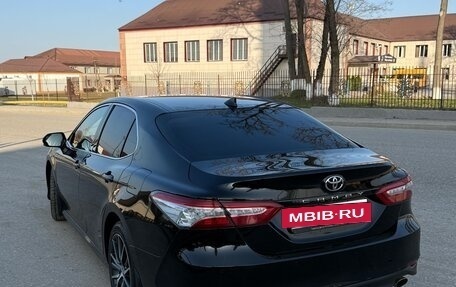 Toyota Camry, 2021 год, 2 730 000 рублей, 5 фотография