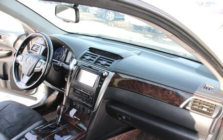 Toyota Camry, 2015 год, 1 795 000 рублей, 9 фотография