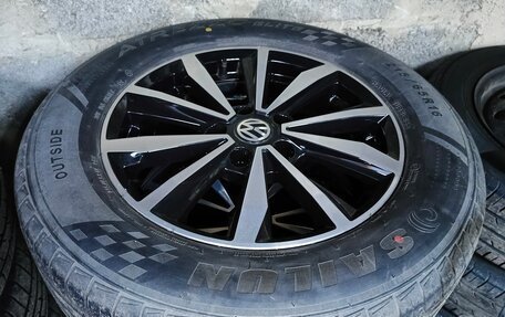 Volkswagen Tiguan I, 2013 год, 1 000 000 рублей, 2 фотография