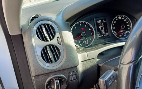 Volkswagen Tiguan I, 2013 год, 1 000 000 рублей, 15 фотография