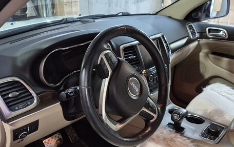 Jeep Grand Cherokee, 2014 год, 2 400 000 рублей, 14 фотография