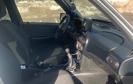 Chevrolet Niva I рестайлинг, 2018 год, 790 000 рублей, 5 фотография