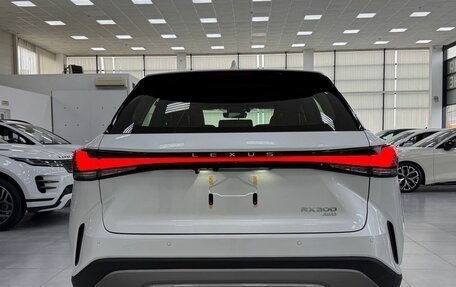 Lexus RX IV рестайлинг, 2025 год, 7 720 000 рублей, 5 фотография