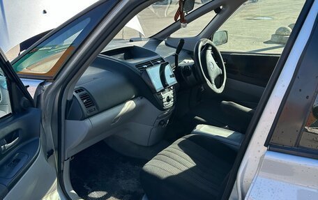 Toyota Opa I рестайлинг, 2001 год, 710 000 рублей, 24 фотография