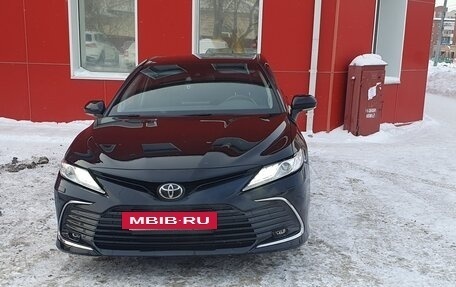 Toyota Camry, 2022 год, 4 300 000 рублей, 2 фотография