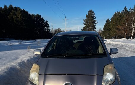 Toyota Vitz, 2010 год, 650 000 рублей, 1 фотография