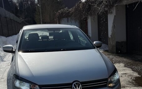 Volkswagen Polo VI (EU Market), 2014 год, 900 000 рублей, 1 фотография