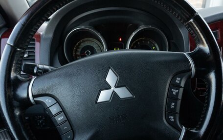 Mitsubishi Pajero IV, 2011 год, 2 250 000 рублей, 24 фотография