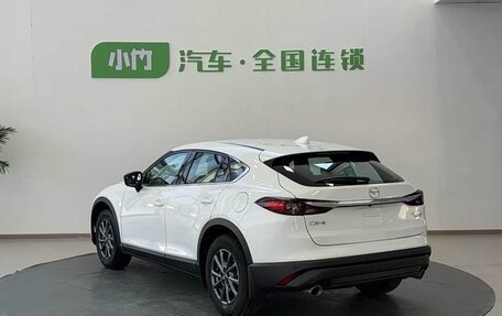 Mazda CX-4, 2021 год, 2 400 000 рублей, 6 фотография