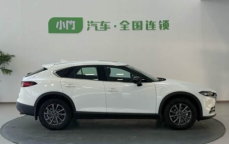 Mazda CX-4, 2021 год, 2 400 000 рублей, 8 фотография