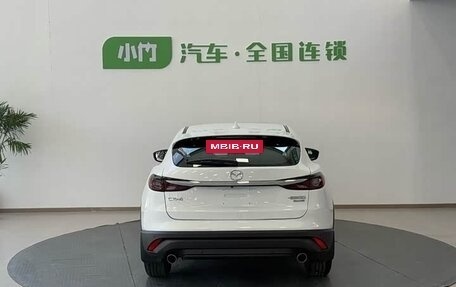 Mazda CX-4, 2021 год, 2 400 000 рублей, 5 фотография