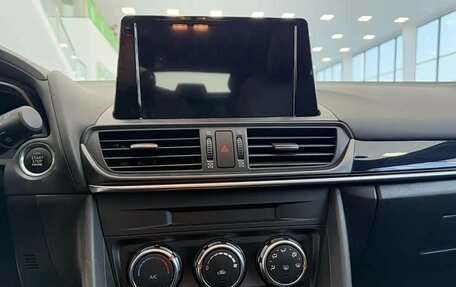 Mazda CX-4, 2021 год, 2 400 000 рублей, 15 фотография