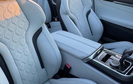 BMW M8 I (F91/F92/F93), 2021 год, 9 300 000 рублей, 13 фотография