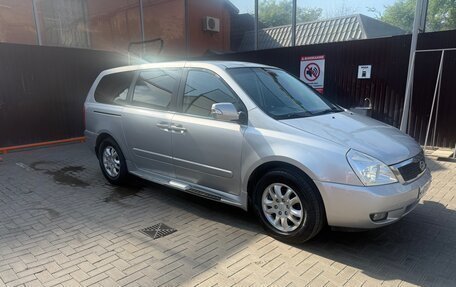 KIA Carnival III, 2010 год, 1 420 000 рублей, 8 фотография