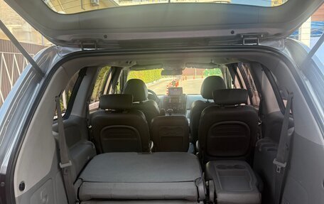 KIA Carnival III, 2010 год, 1 420 000 рублей, 13 фотография