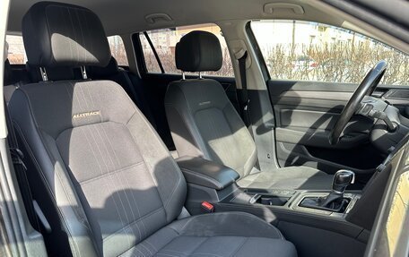 Volkswagen Passat B8 рестайлинг, 2017 год, 2 300 000 рублей, 9 фотография