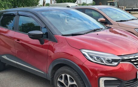 Renault Kaptur I рестайлинг, 2020 год, 1 800 000 рублей, 3 фотография