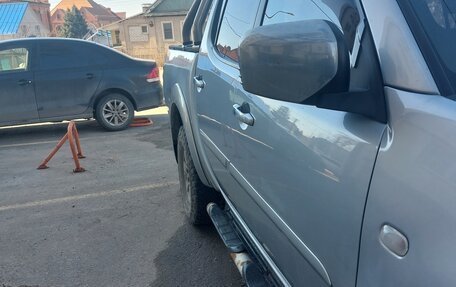 Mitsubishi L200 IV рестайлинг, 2014 год, 1 600 000 рублей, 2 фотография