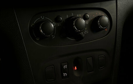 Renault Sandero II рестайлинг, 2017 год, 795 000 рублей, 12 фотография