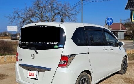 Honda Freed I, 2015 год, 1 059 000 рублей, 6 фотография