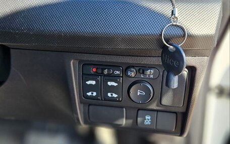 Honda Freed I, 2015 год, 1 059 000 рублей, 10 фотография