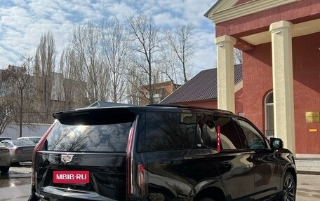 Cadillac Escalade V, 2022 год, 15 000 000 рублей, 8 фотография