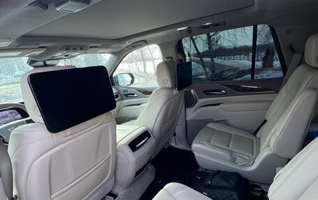 Cadillac Escalade V, 2022 год, 15 000 000 рублей, 16 фотография