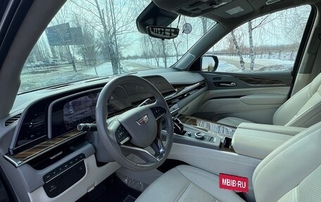 Cadillac Escalade V, 2022 год, 15 000 000 рублей, 13 фотография