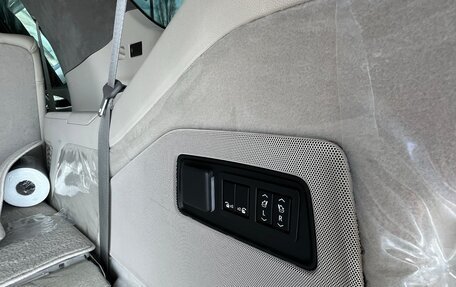 Cadillac Escalade V, 2022 год, 15 000 000 рублей, 22 фотография